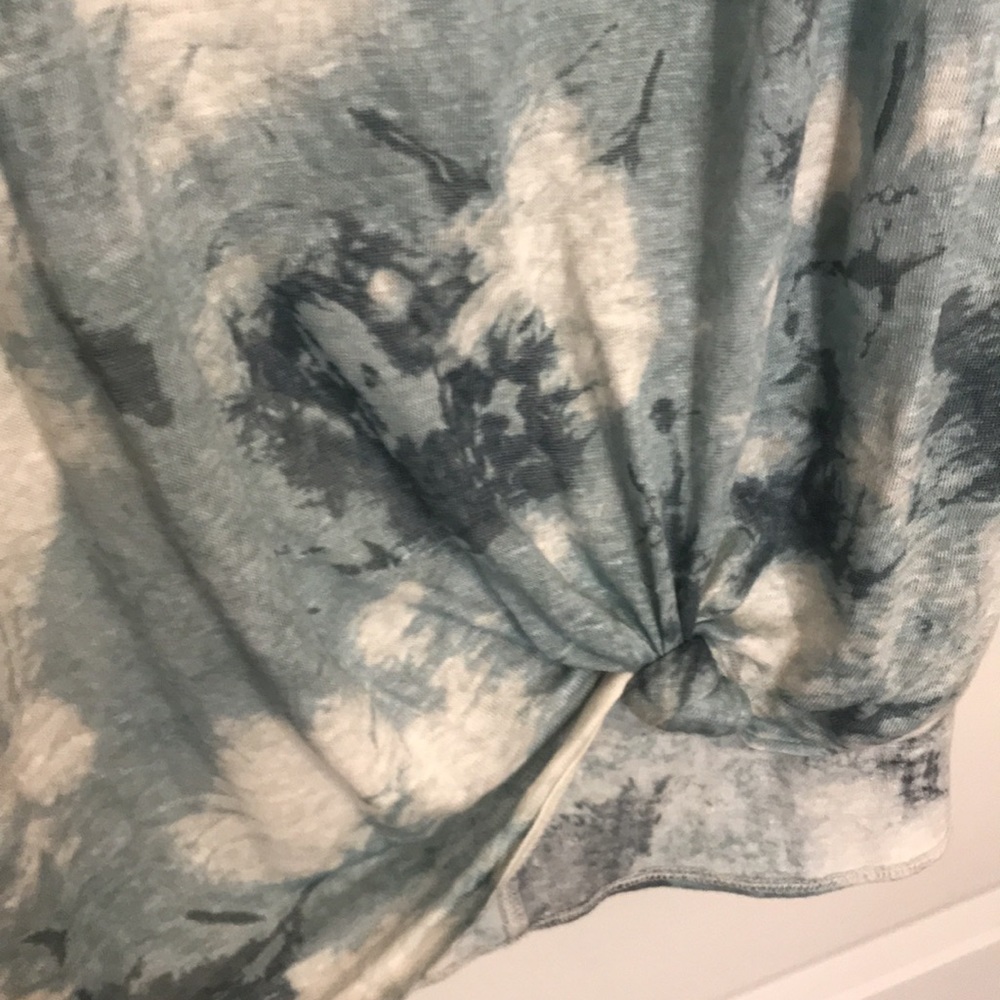 Linen Top - Picture 3 of 4